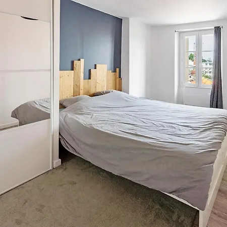 Bright And Through-apartment Appartement
