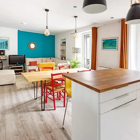 Bright And Through-apartment *