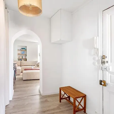 Bright And Through-apartment Nantes