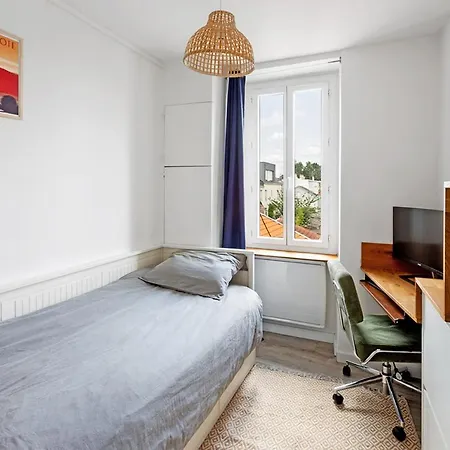 Bright And Through-apartment